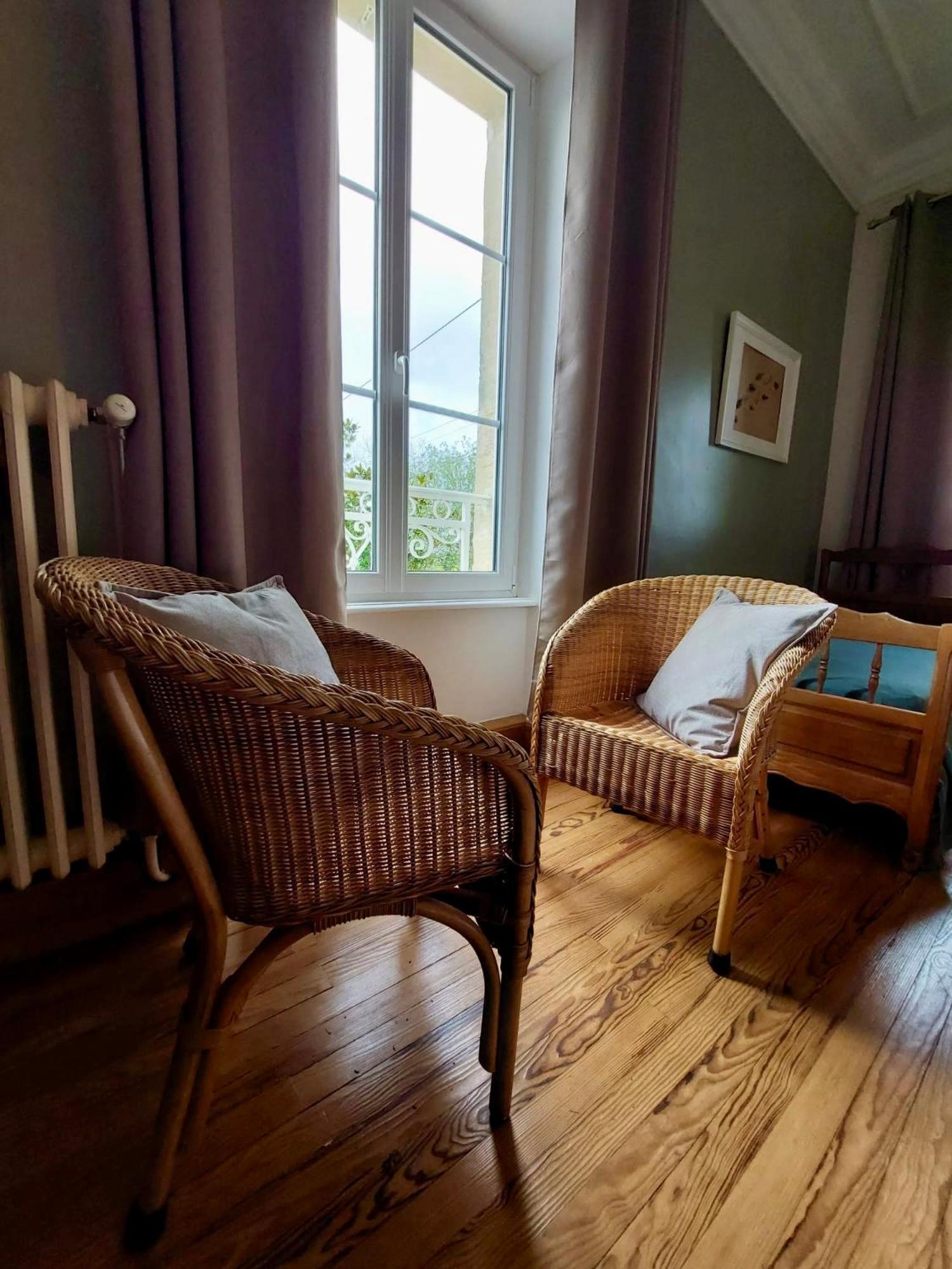 Les Chambres D'Omaha Beach Etablissement Avec Deux Chambres D'Hotes, Petit-Dejeuner Compris Fait-Maison Et Produits Locaux Виервил-сюр-Мер Екстериор снимка