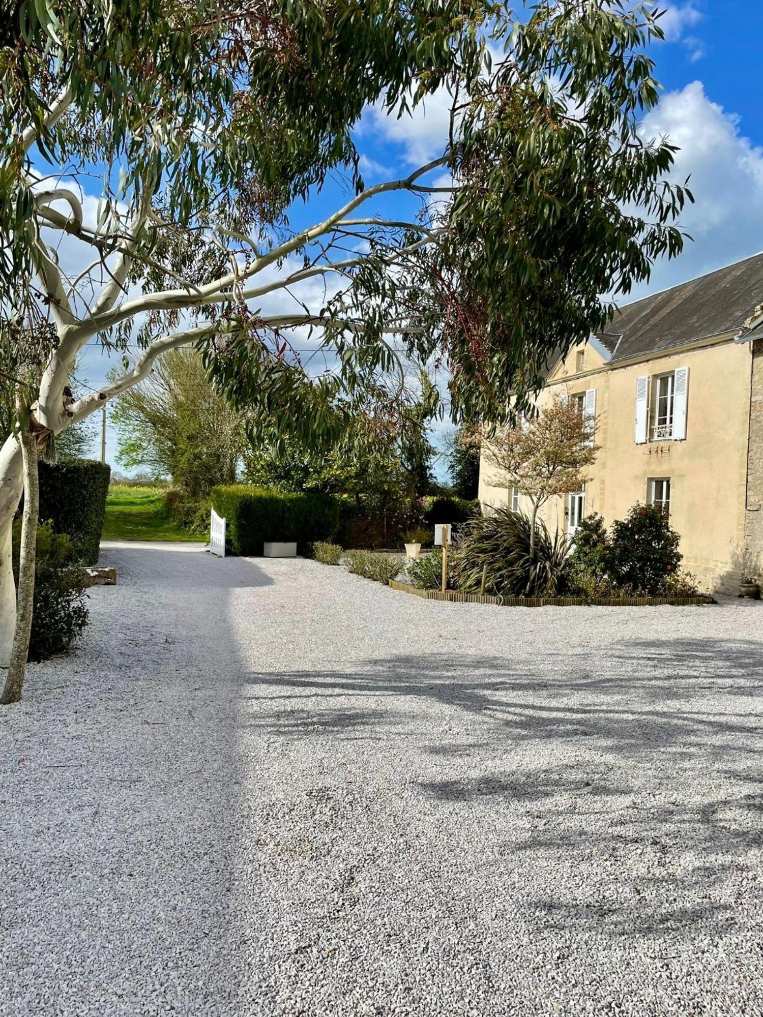Les Chambres D'Omaha Beach Etablissement Avec Deux Chambres D'Hotes, Petit-Dejeuner Compris Fait-Maison Et Produits Locaux Виервил-сюр-Мер Екстериор снимка