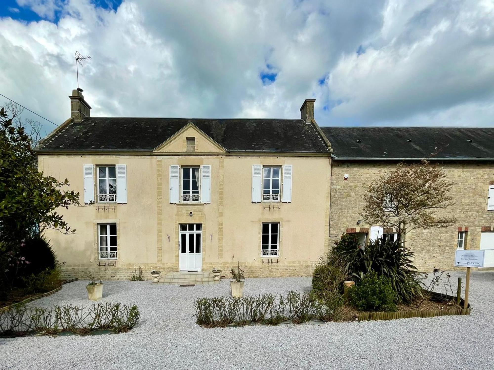 Les Chambres D'Omaha Beach Etablissement Avec Deux Chambres D'Hotes, Petit-Dejeuner Compris Fait-Maison Et Produits Locaux Виервил-сюр-Мер Екстериор снимка